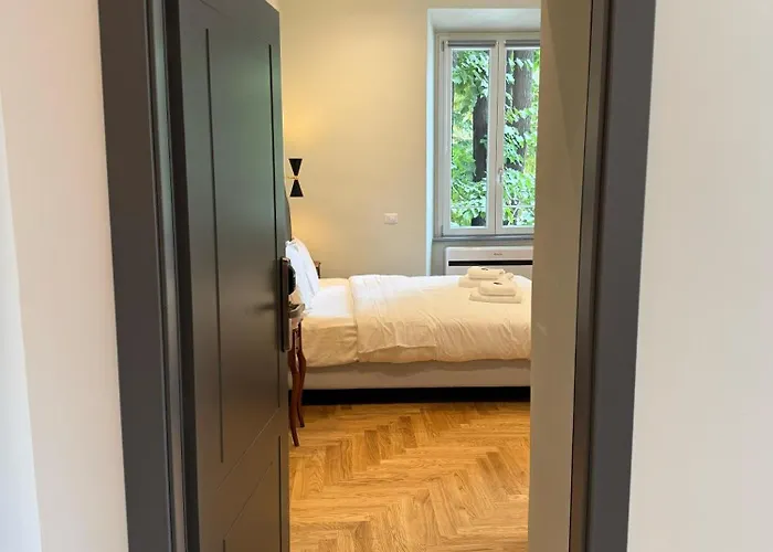 Guest house Santa Monica Townhouse 4*