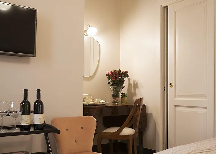 Guest house Santa Monica Townhouse 4*