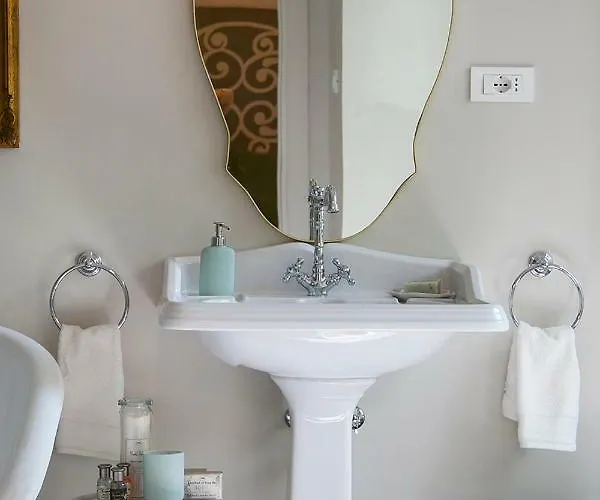 Guest house Santa Monica Townhouse 4*