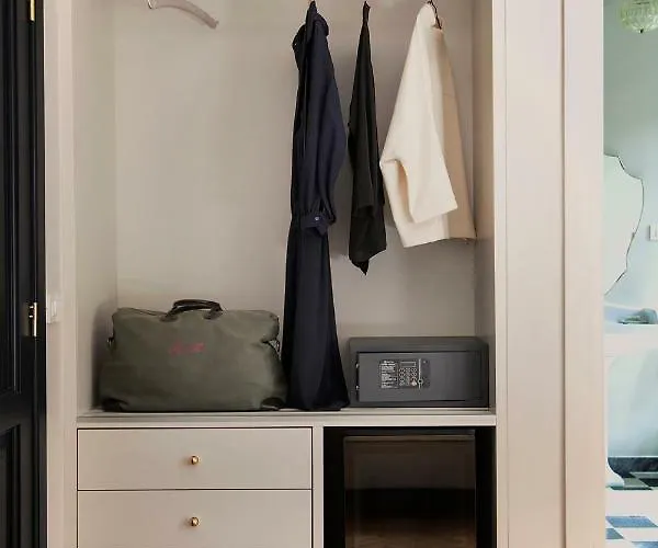 Santa Monica Townhouse Guest house Rome